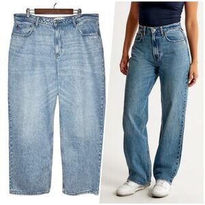 Abercrombie & Fitch | Women | The Loose High Rise Curve Love Jeans | 34/18R